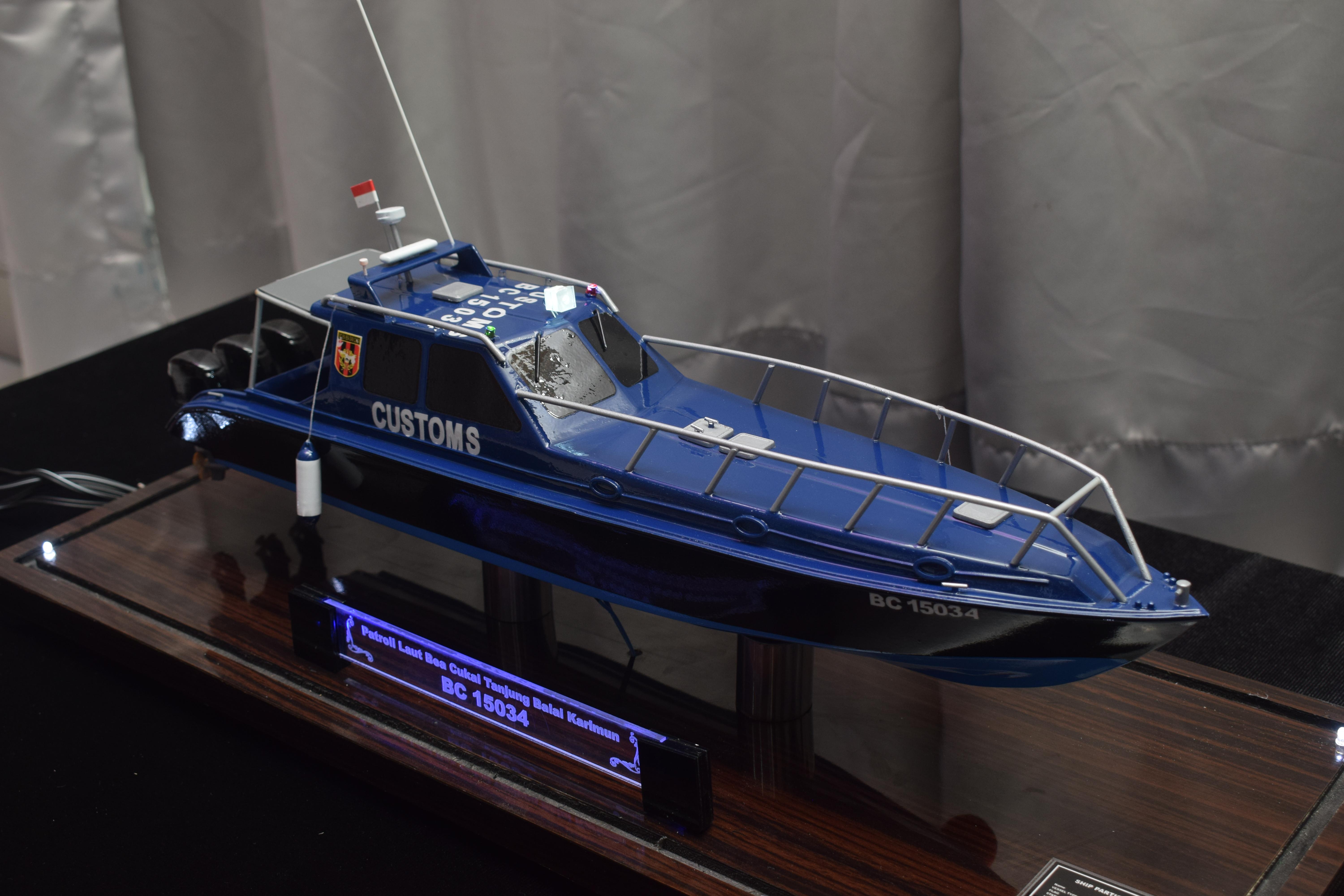 Speedboat BC Customs