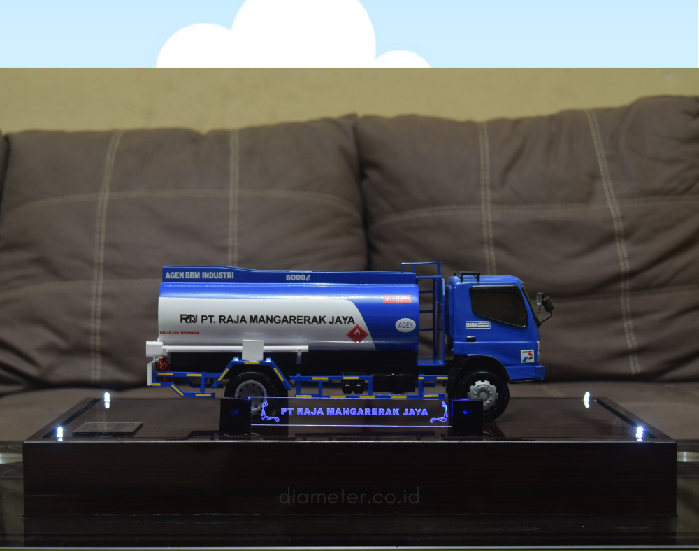 Mobil Truk Tanki PT Raja Mangarerak Jaya