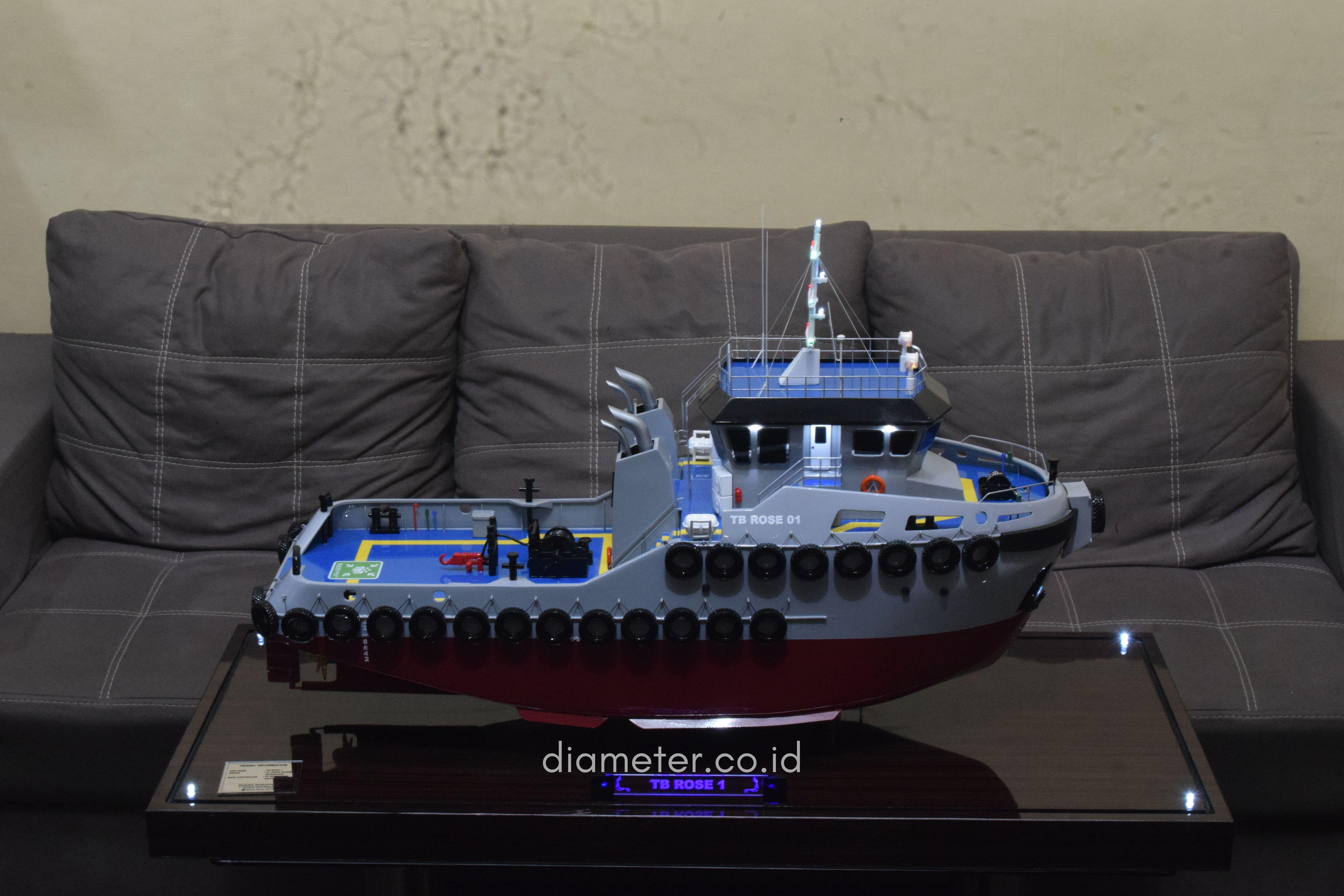 Kapal Tugboat Rose