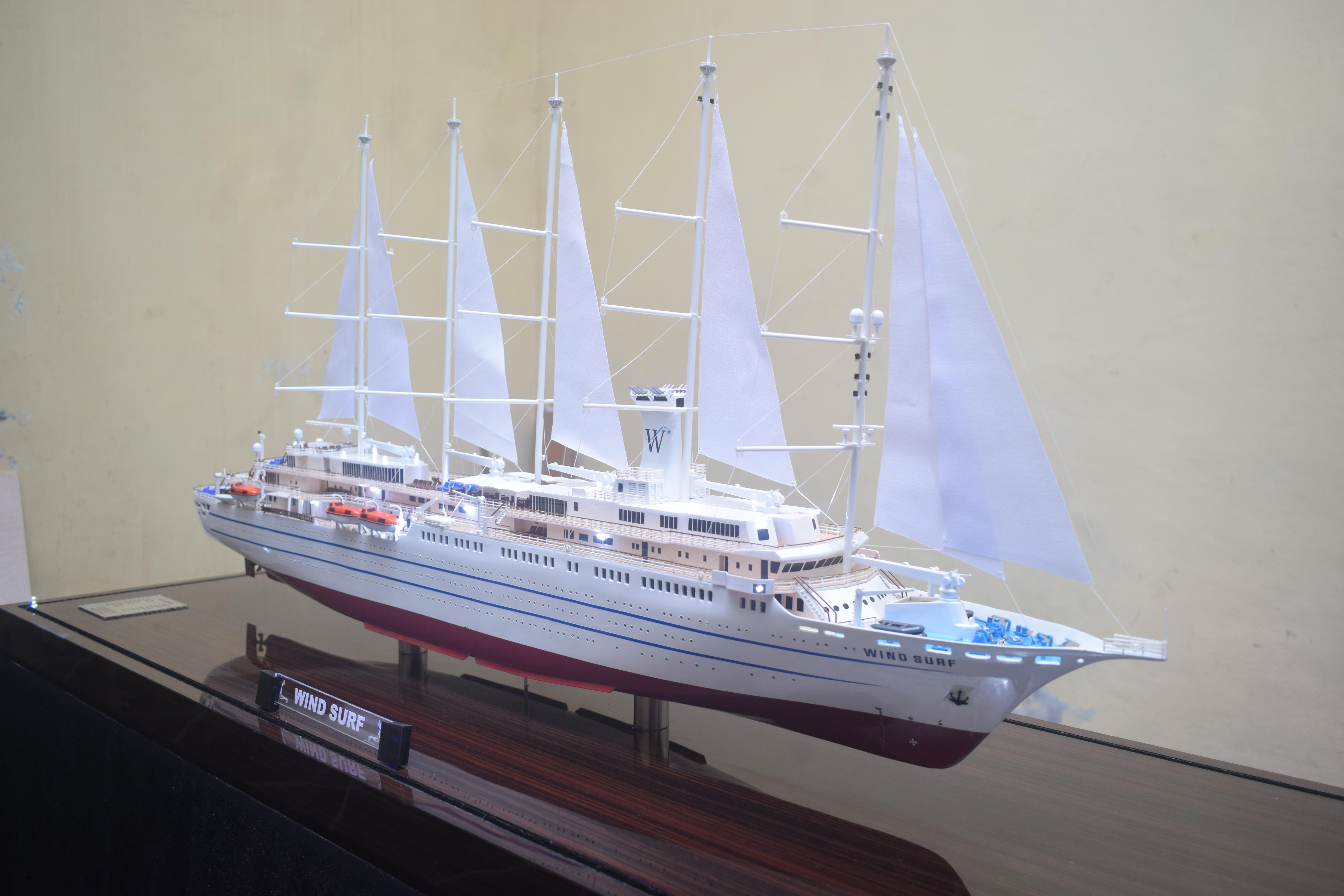 Kapal Wind Surf