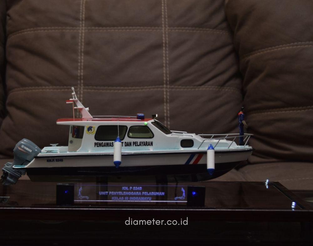 Kapal Speedboat KN.P. 5245