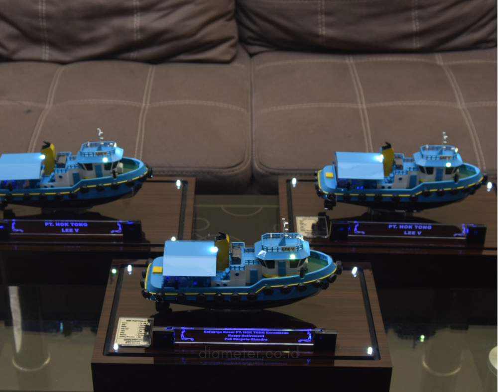 Kapal Tugboat LEE V PT Hok Tong