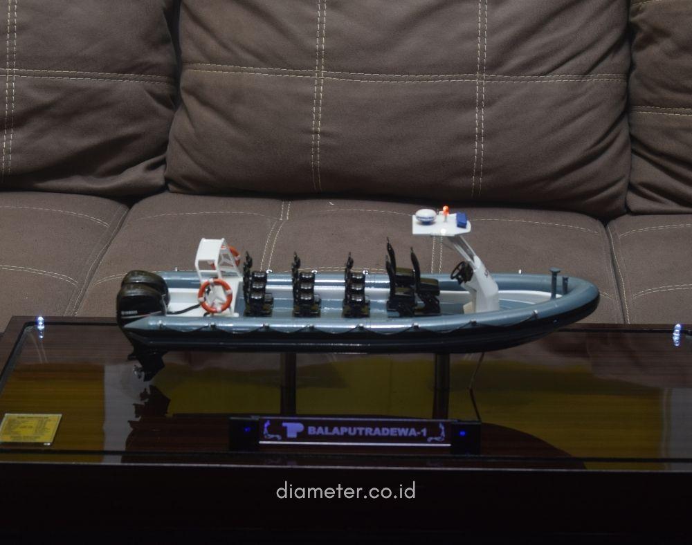 Kapal RHIB Frigate SJA - 322 – 1