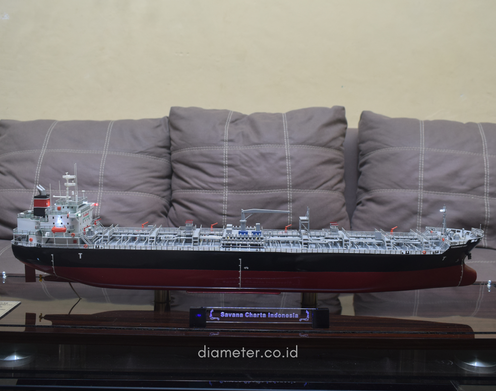 Kapal Tanker Chemroad Lily