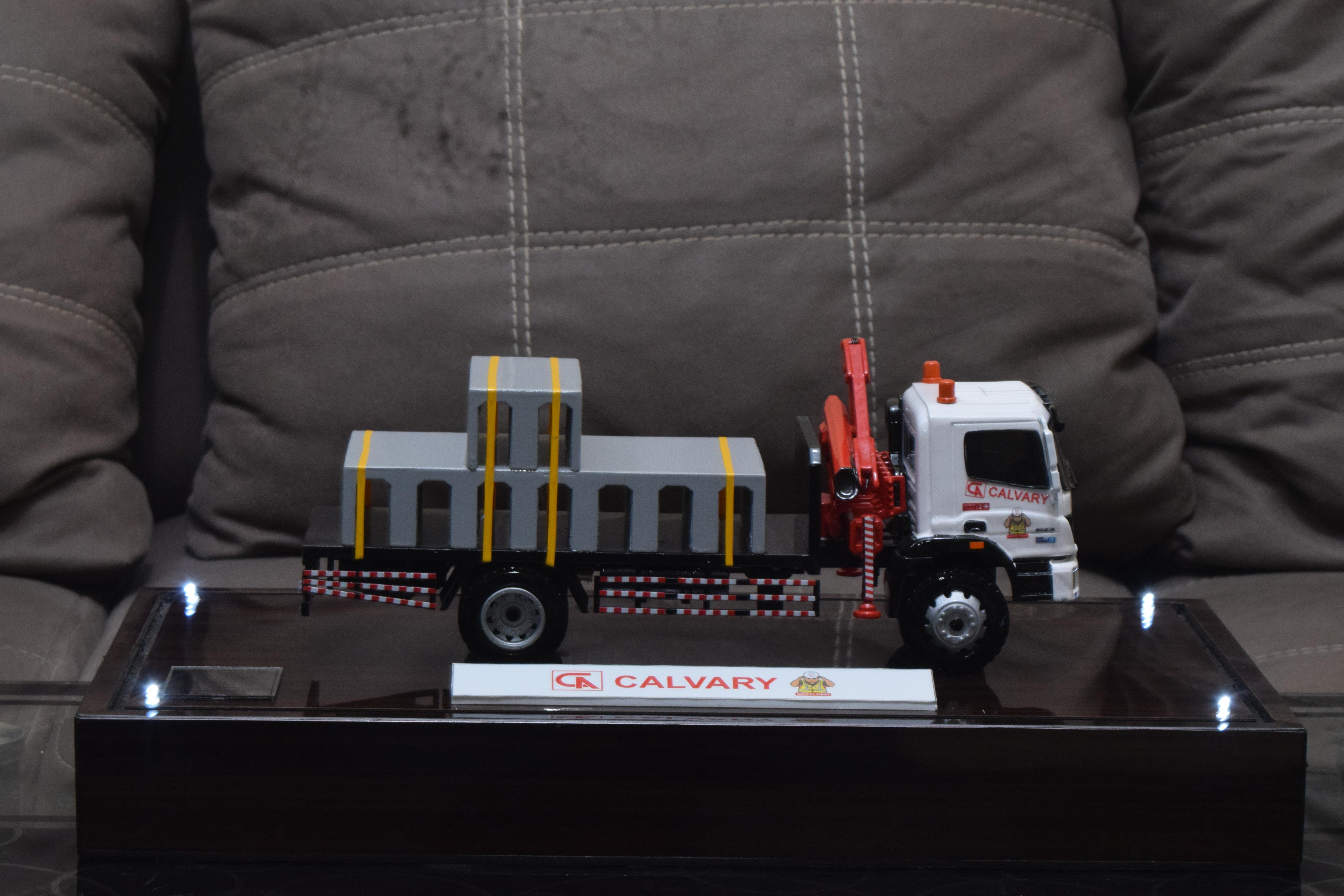 Truk Lowbed Model Mercedes Benz PT Calvary Abadi
