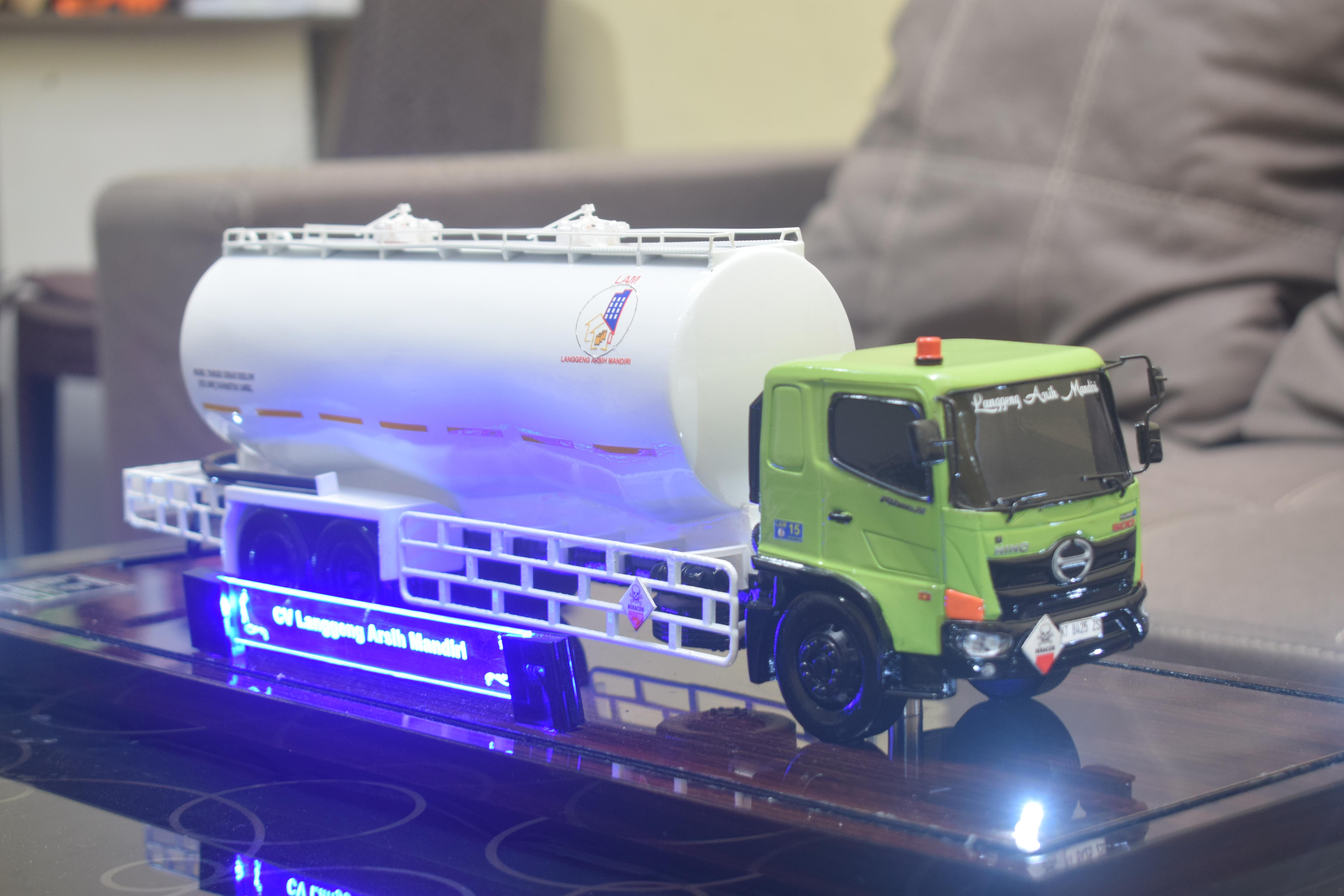 Truk Tanki CV Langgeng